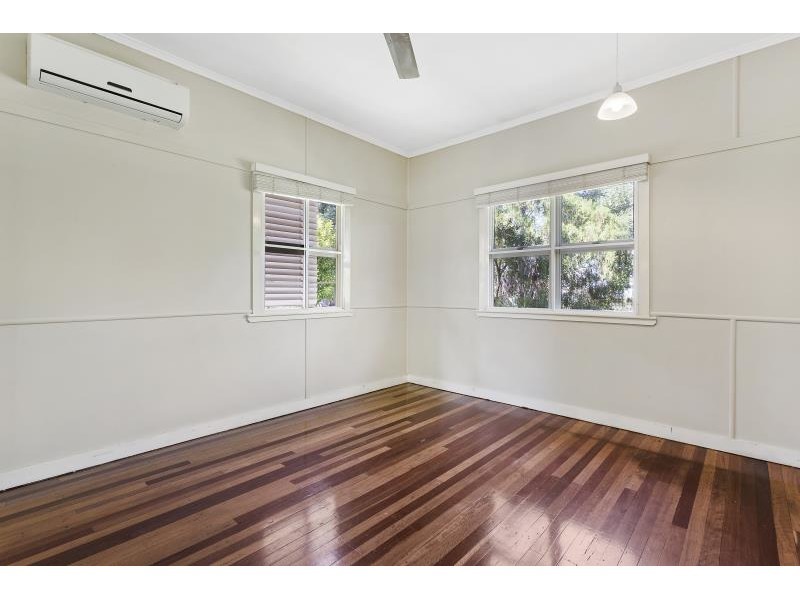 32 Bowen Terrace, The Range QLD 4700